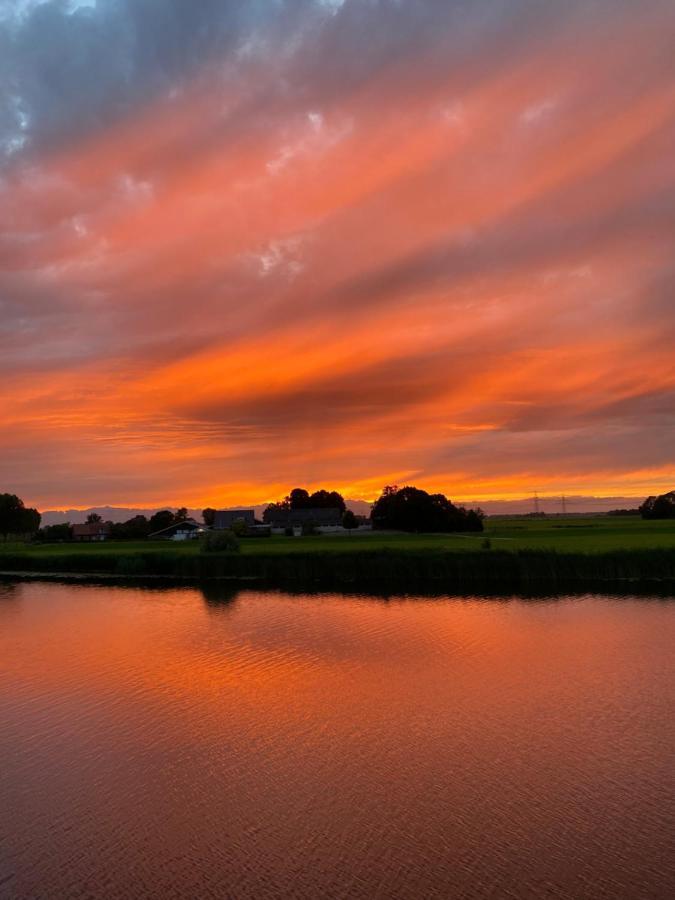 B&B Ganzendiep Aan Het Water Grafhorst Bagian luar foto
